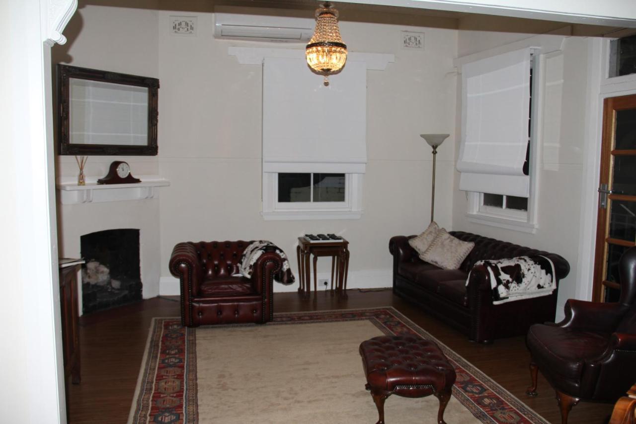Mentor Chambers Apartment Bed & Breakfast West Wyalong Exteriör bild