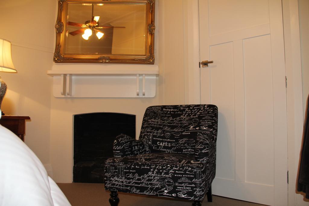 Mentor Chambers Apartment Bed & Breakfast West Wyalong Rum bild